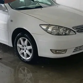 Toyota Camry 2005