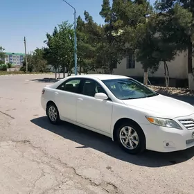 Toyota Camry 2011