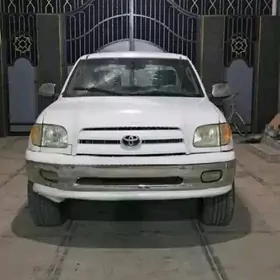 Toyota Tundra 2003