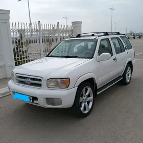 Nissan Pathfinder 2001