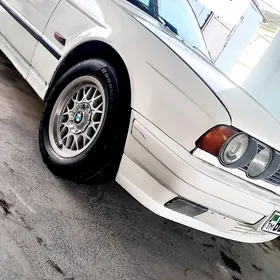 BMW E34 1989