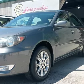 Toyota Camry 2004