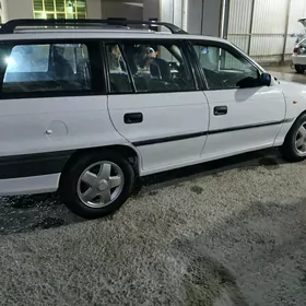 Opel Astra 1996