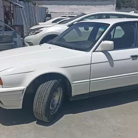 BMW 520 1990