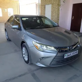 Toyota Camry 2016