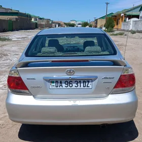 Toyota Camry 2004