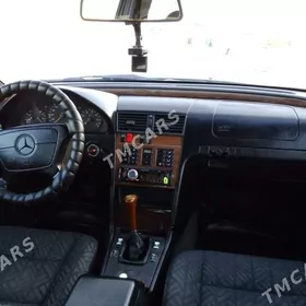 Mercedes-Benz 190E 1994