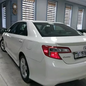 Toyota Camry 2013