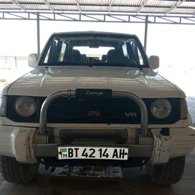 Mitsubishi Pajero 1993