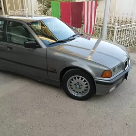 BMW 320 1992