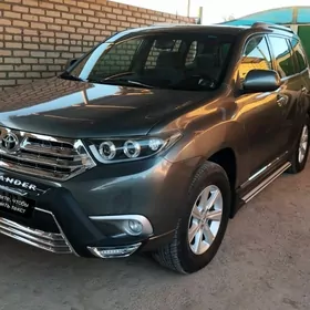 Toyota Highlander 2011