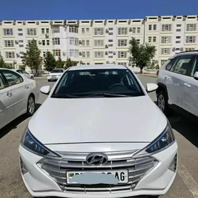 Hyundai Elantra 2019