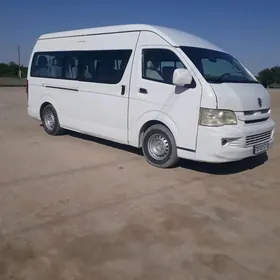 Toyota Hiace 2012