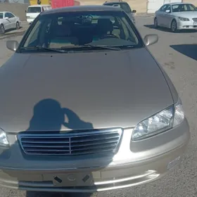 Toyota Camry 2001