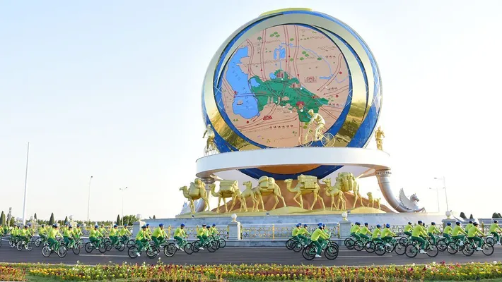 Туркменистан отмечает Всемирный день велосипеда: поздравление от президента