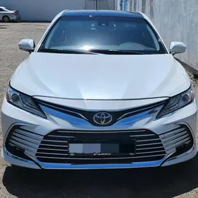 Toyota Camry 2020