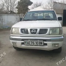 Nissan Navara 2002