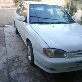 Kia K7 2000