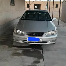 Toyota Camry 2000