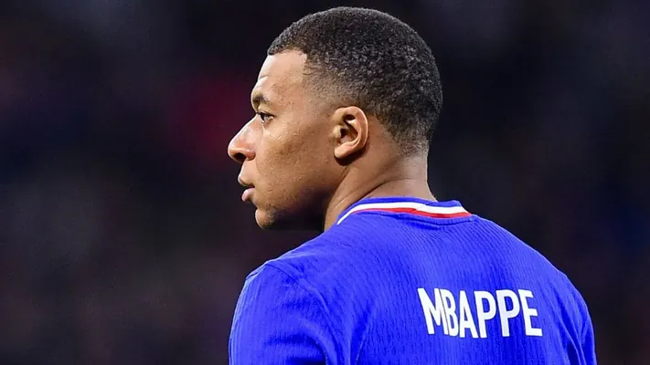 Mbappe resmi taýdan “Realyň” oýunçysy boldy. Şertnama 2029-njy ýyla çenli