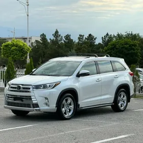 Toyota Highlander 2019