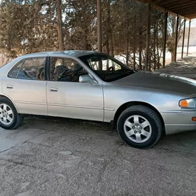 Toyota Camry 1993