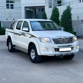 Toyota Hilux 2012