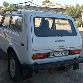 Lada Niva 1983