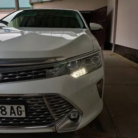 Toyota Camry 2016