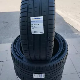 MICHELIN 235/45R18 PS5