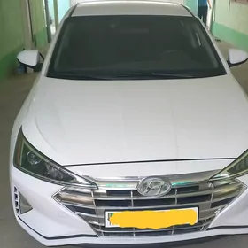 Hyundai Elantra 2019