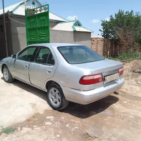 Nissan Sunny 1999