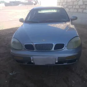 Daewoo Leganza 2001