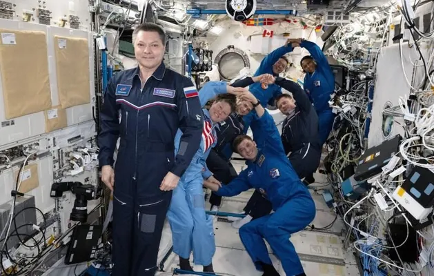 Космонавт из Туркменистана первым провел в космосе 1000 суток