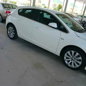 Opel Astra 2014