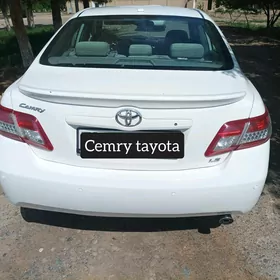 Toyota Camry 2011