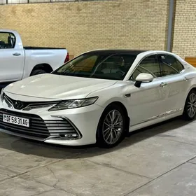 Toyota Camry 2022