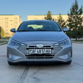 Hyundai Elantra 2019