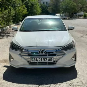 Hyundai Elantra 2019