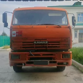 Kamaz 6520 2011