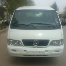 Mercedes-Benz Sprinter 2002