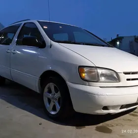 Toyota Sienna 1998