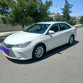 Toyota Camry 2016