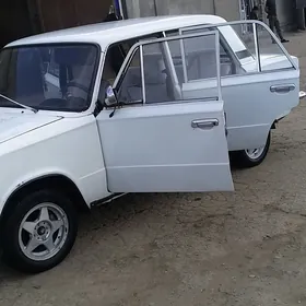 Lada 2104 1980