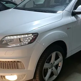 Audi Q7 2015