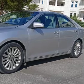 Toyota Camry 2013