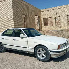 BMW 520 1990