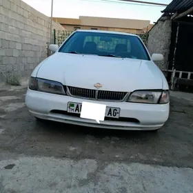 Nissan Sunny 1999