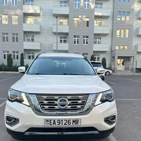 Nissan Pathfinder 2019