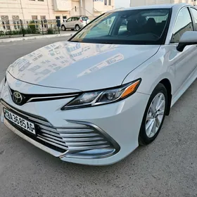 Toyota Camry 2022